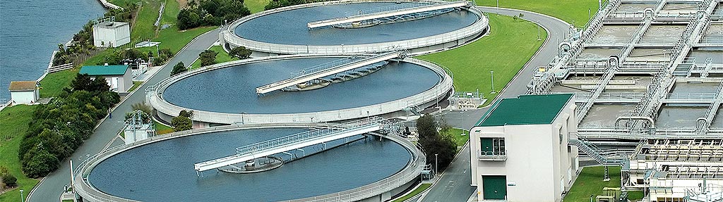 Calandra de 3 cilindros de 1.700 m de largura.